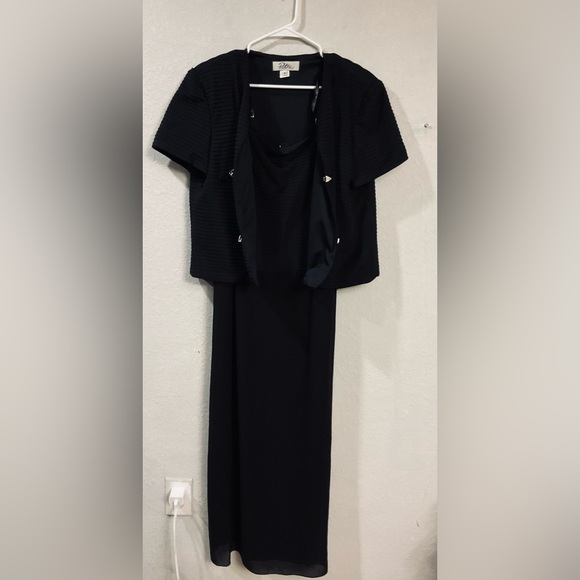 Patra Dresses & Skirts - Patra Vintage Elegant Black Women's Dress Set